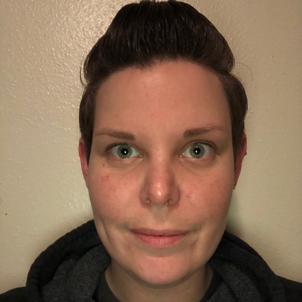 Meet your Posher, Tiffany
